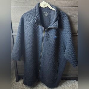 L.L. Bean Gray Quilted Short Sleeve Zip Up